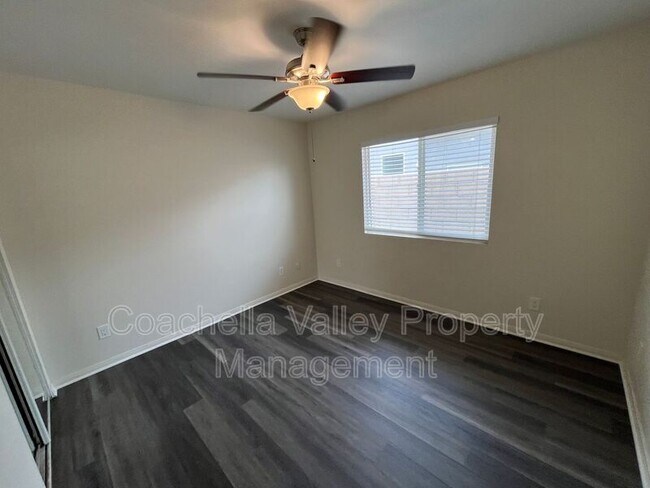 Building Photo - 422 Rosa Parks Rd
