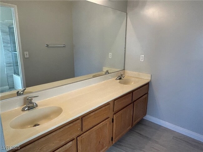 Building Photo - 5419 Walton Heath Ave