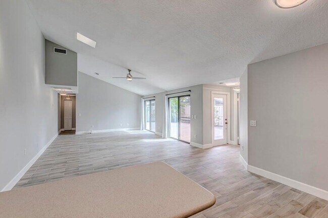 Building Photo - 5518 Golden Eagle Cir