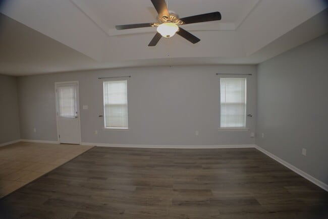 Building Photo - 5076 Branch Point Dr