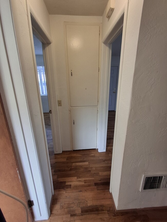 Building Photo - 309 Marie St