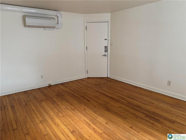 Building Photo - 2228-2236 W Allen St