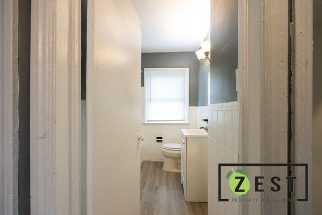 Building Photo - Beautiful 3 bedroom 1 Bath OPEN HOUSE 11/26 2PM-2:30PM