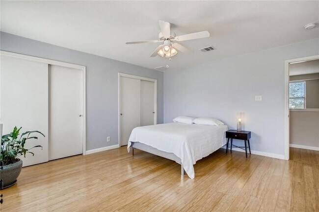 Building Photo - 8813 Winter Haven Rd