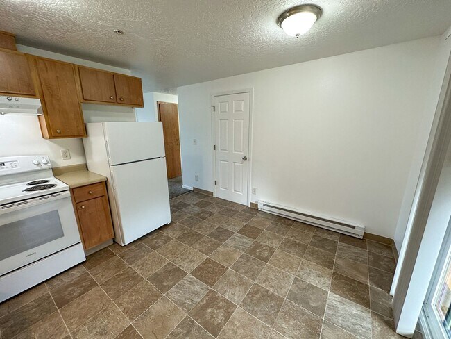 Building Photo - 3446-3462-3462 Hadley St NE