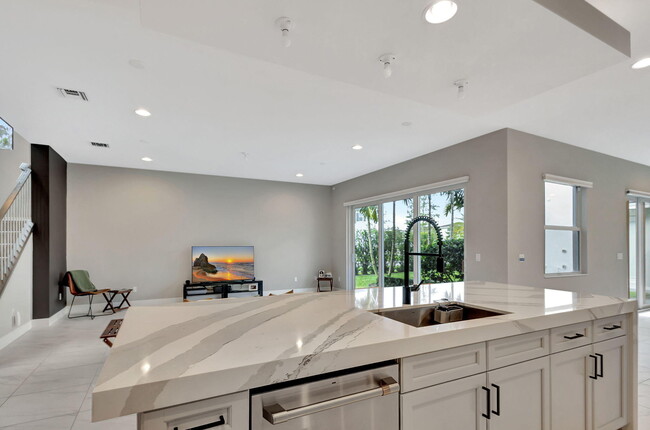 Building Photo - 13325 Machiavelli Way