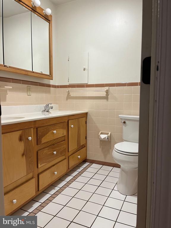 Building Photo - 1104 Milroy Ct