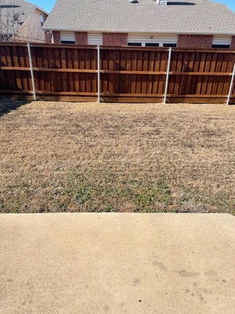 Building Photo - 9020 Garden Springs Dr