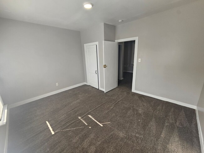 Building Photo - 46 N Hartley St