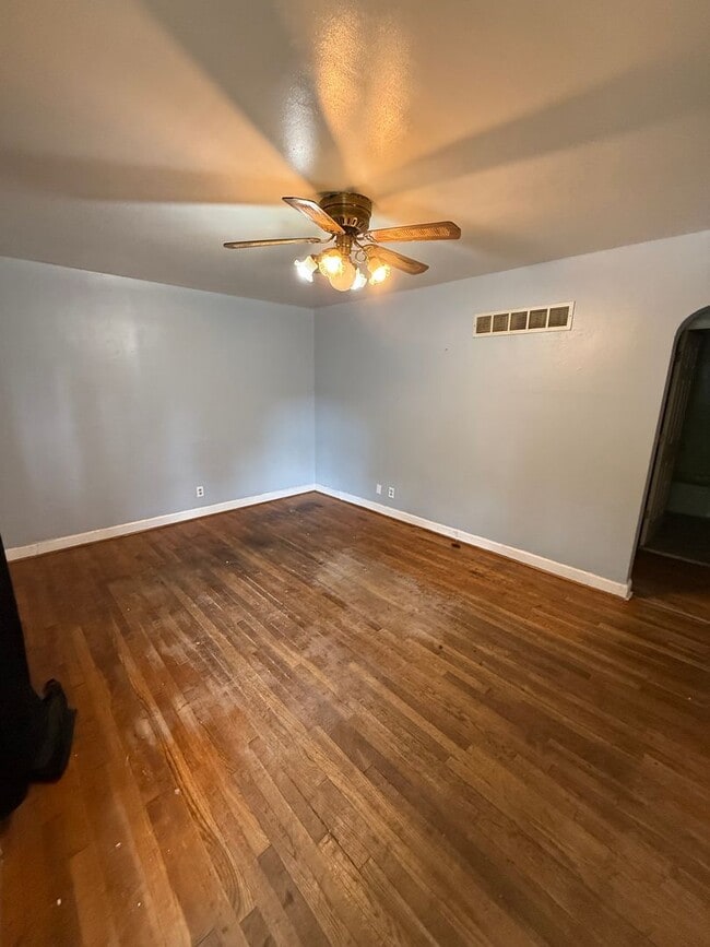 Building Photo - 1 bed 1 bath home