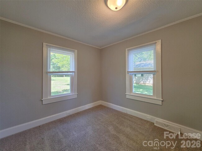 Building Photo - 5830 US-601