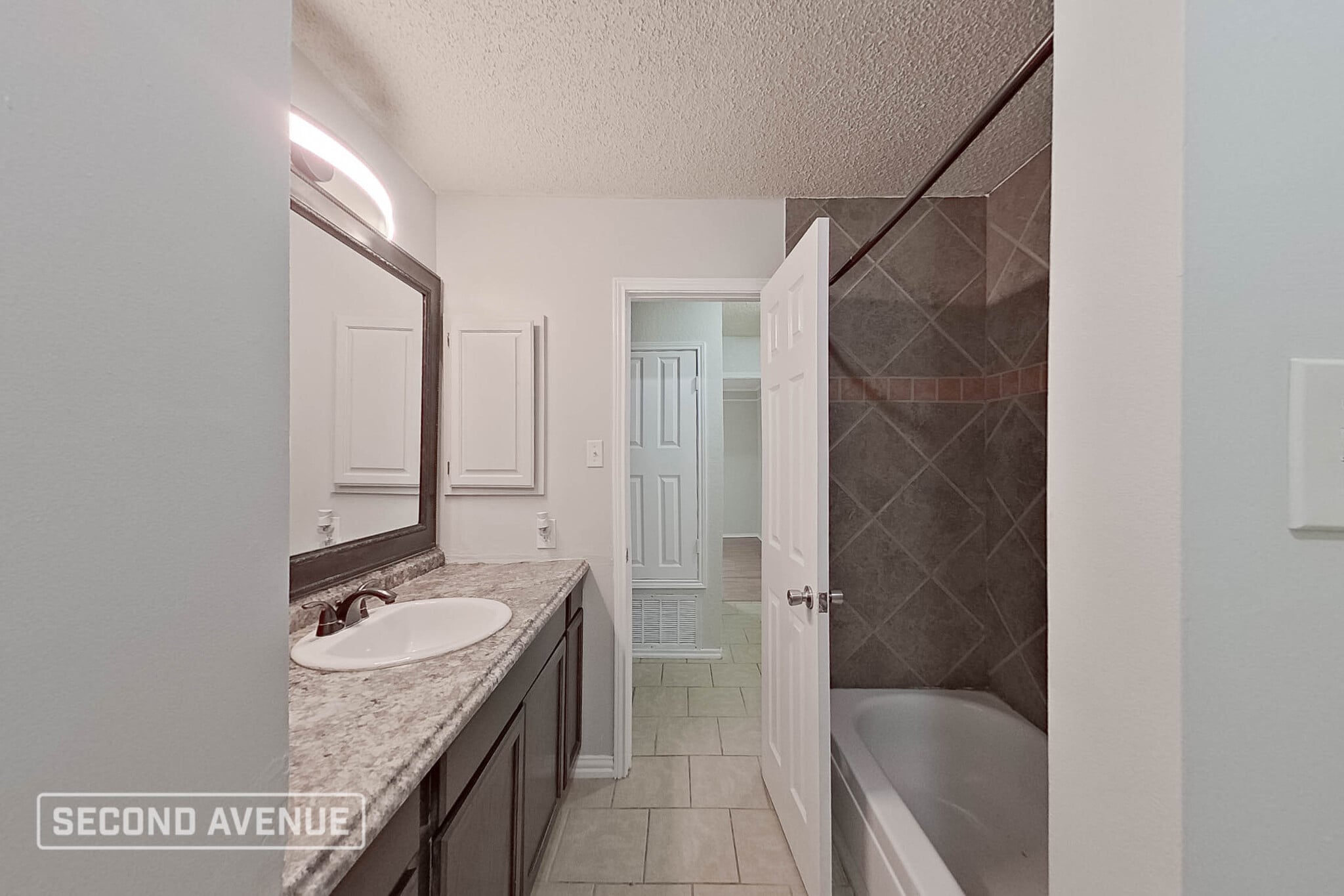 Building Photo - 7002 Hawaii Ln