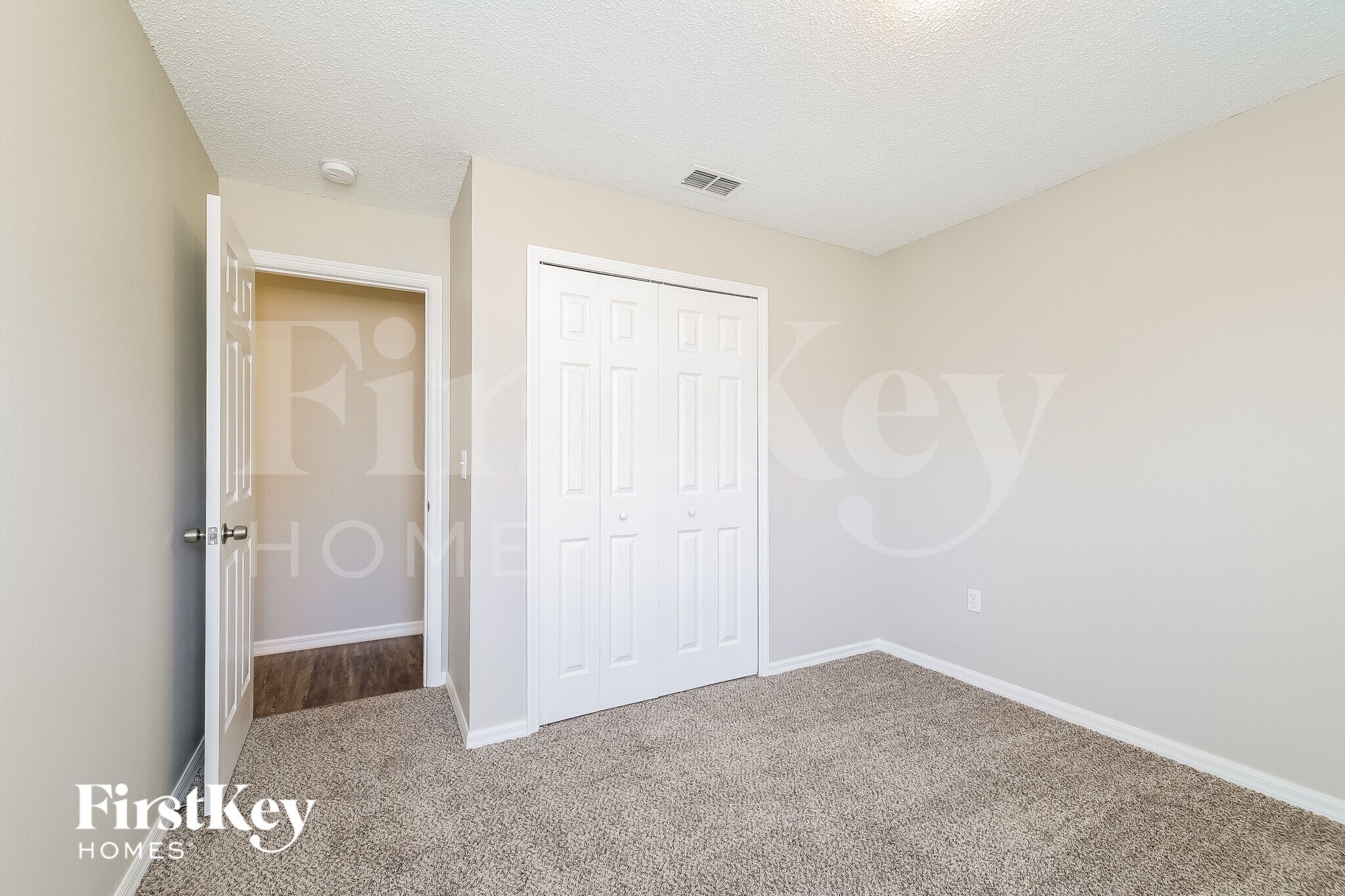 Building Photo - 984 Alsace Dr