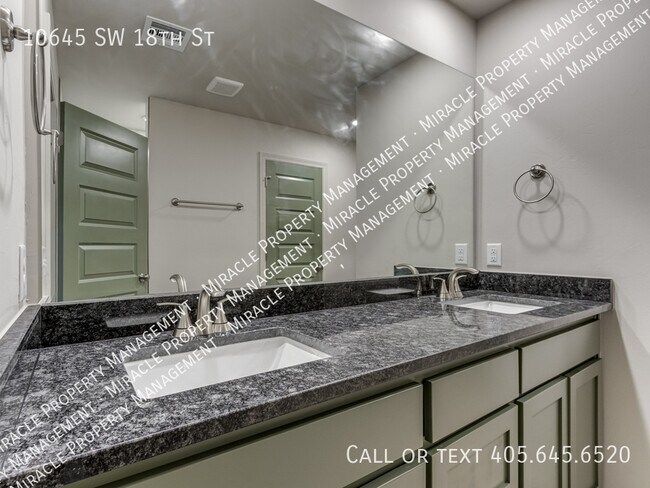 Building Photo - 10645 SW 18th St
