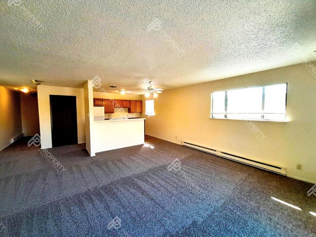 Building Photo - 867 Birch Ave