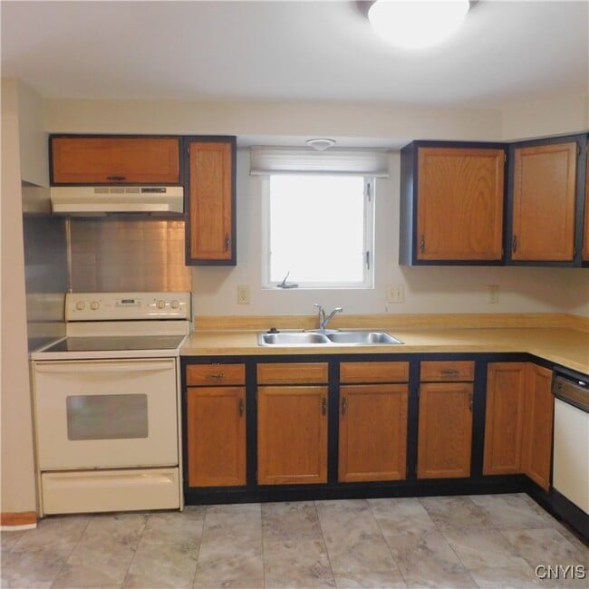 Building Photo - 8525 Sextant Dr