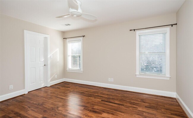 Building Photo - Waterfront Community Estate Home at Sterling Pointe in Cornelius