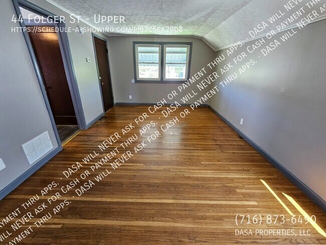Building Photo - 44 Folger St