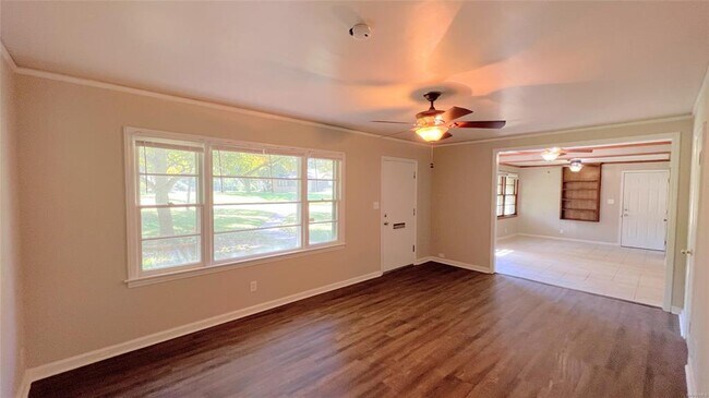 Building Photo - 804 Hillman St