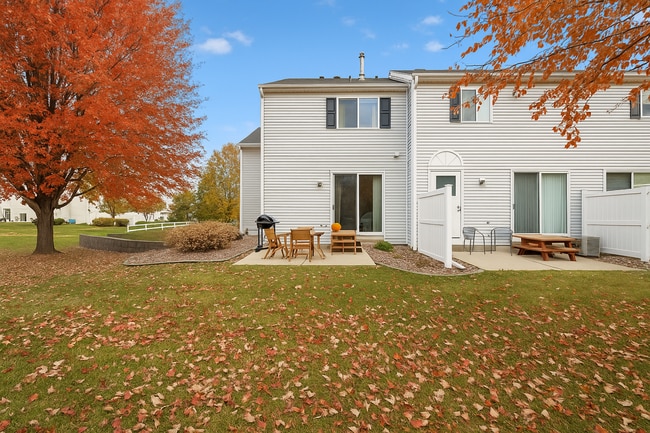Building Photo - 15531 Flyboat Ln