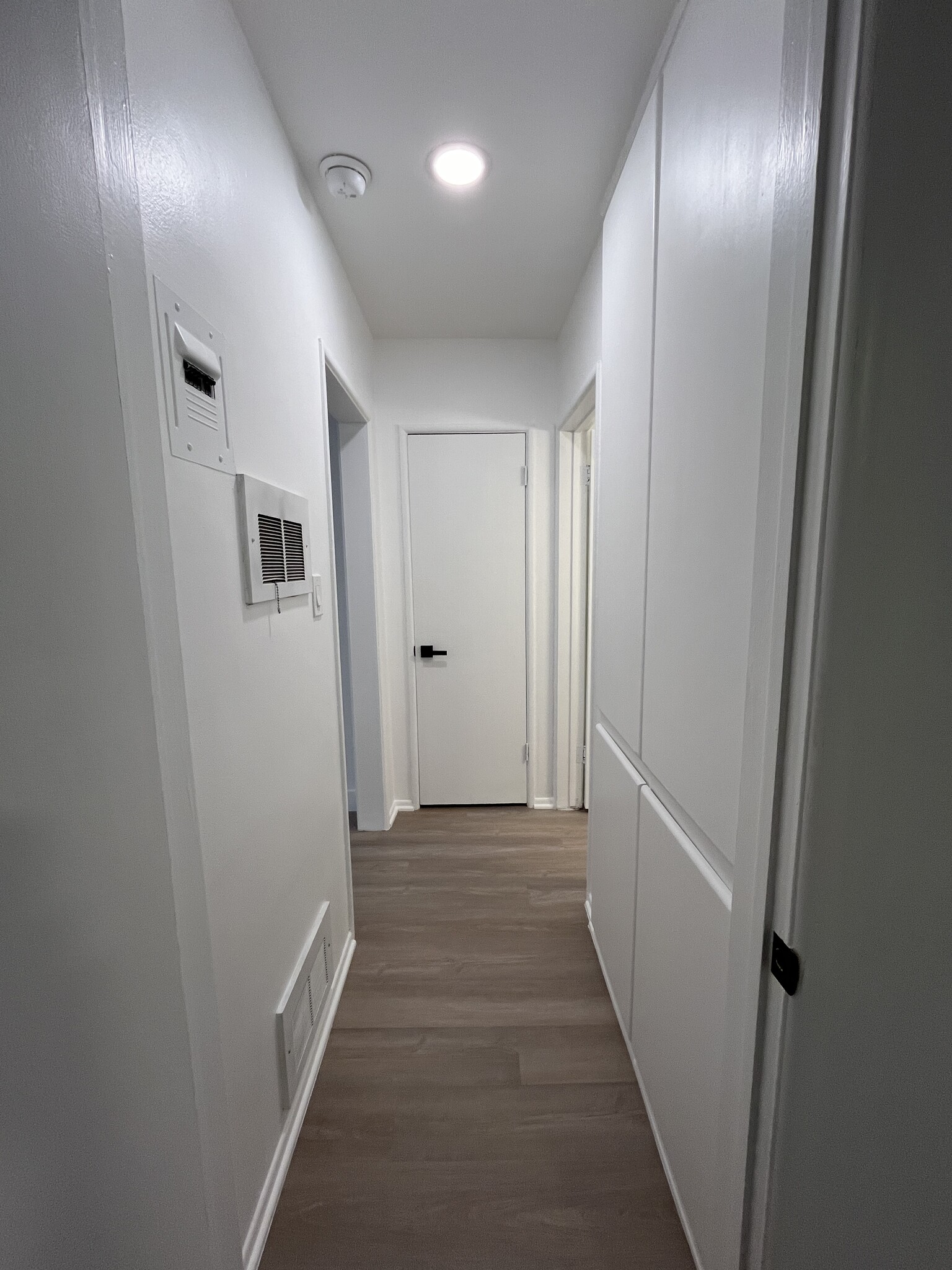 Hallway - 3633 Kelton Ave