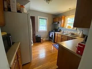 Building Photo - 374 Bennington Dr