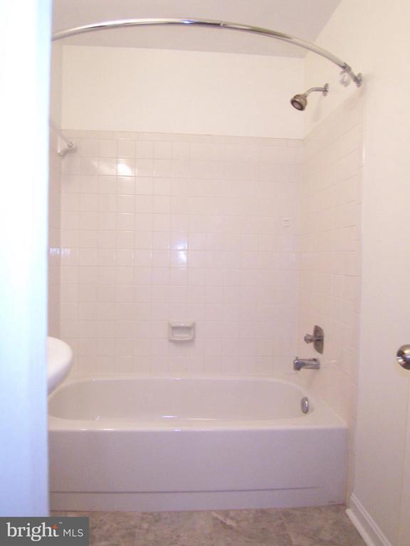 Building Photo - 9032 Gavelwood Ct