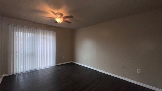 Building Photo - Beautiful 3/2.5 Townhome For Rent In Coopersmith