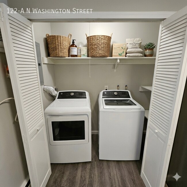 Building Photo - 122-A S Washington St