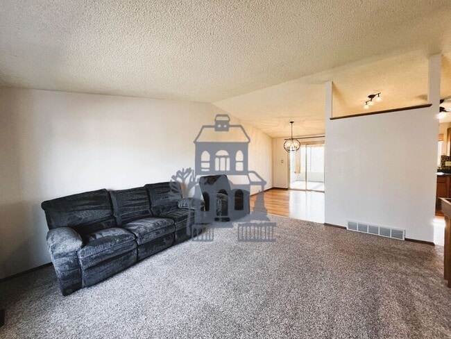 Building Photo - 5419 Alteza Dr
