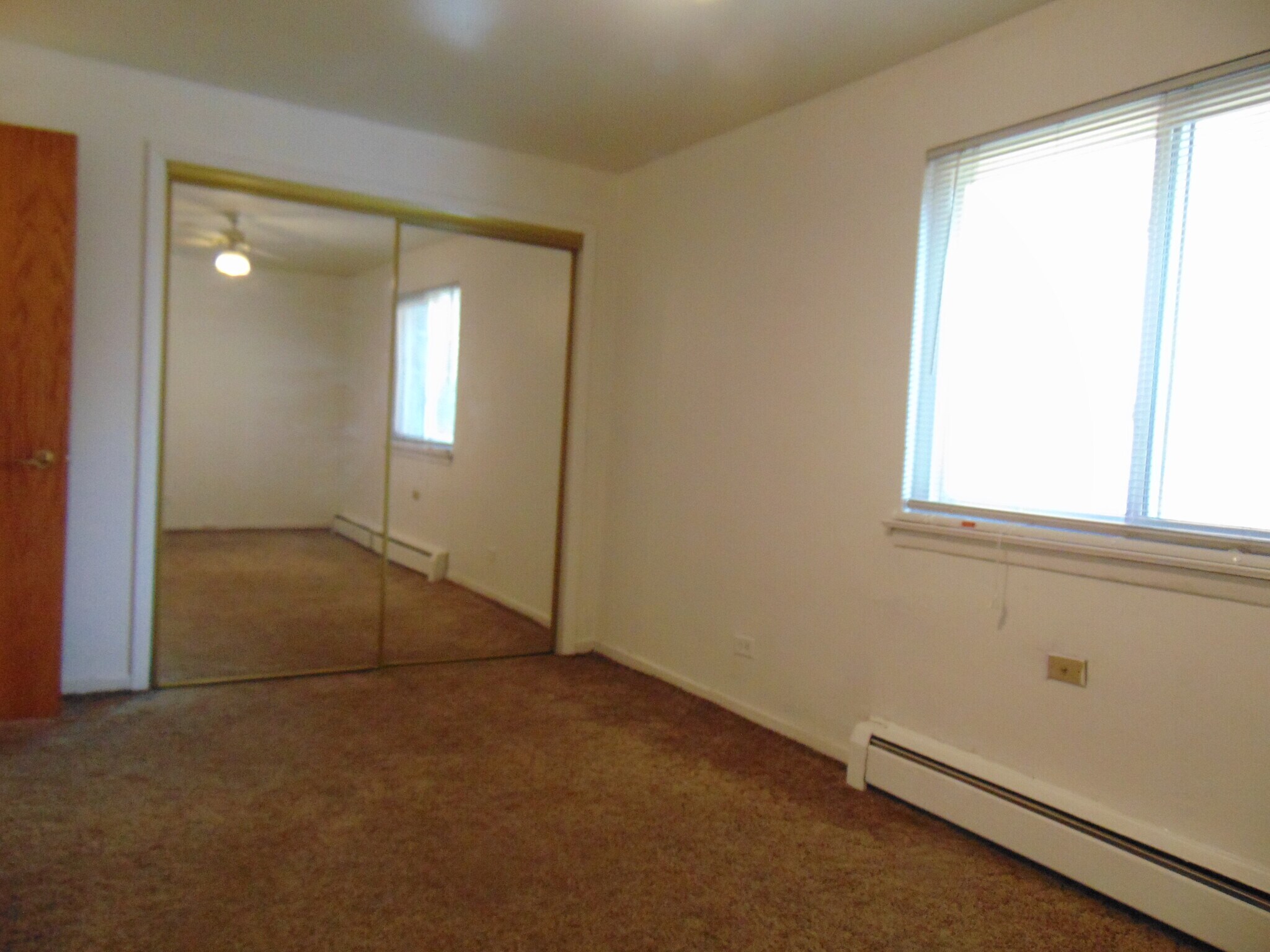 Building Photo - 1907 14th Ave