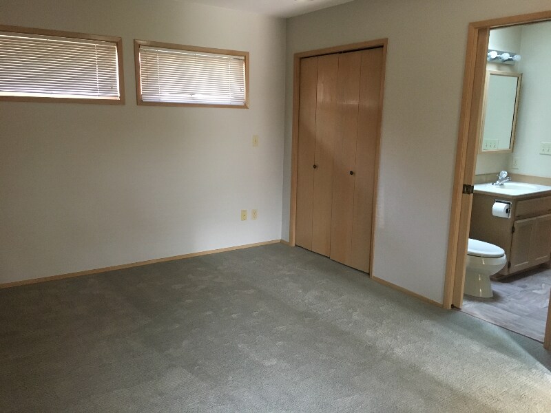 Building Photo - 1250 Northwind Cir