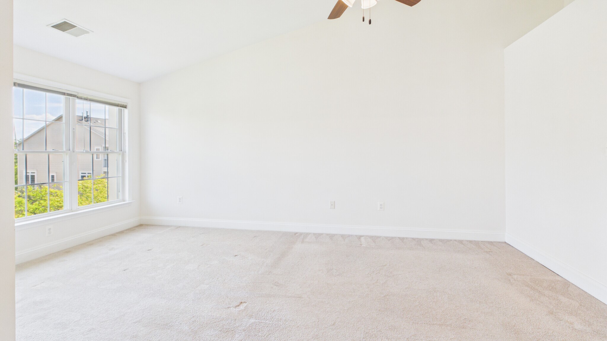 Building Photo - 25807 Turlough Ter