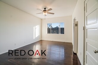 Building Photo - 1327 Magnolia Ave