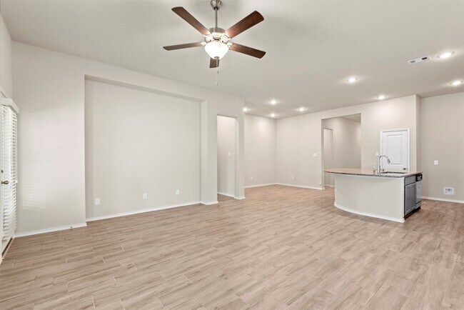 Building Photo - 25318 Pirates One Dr