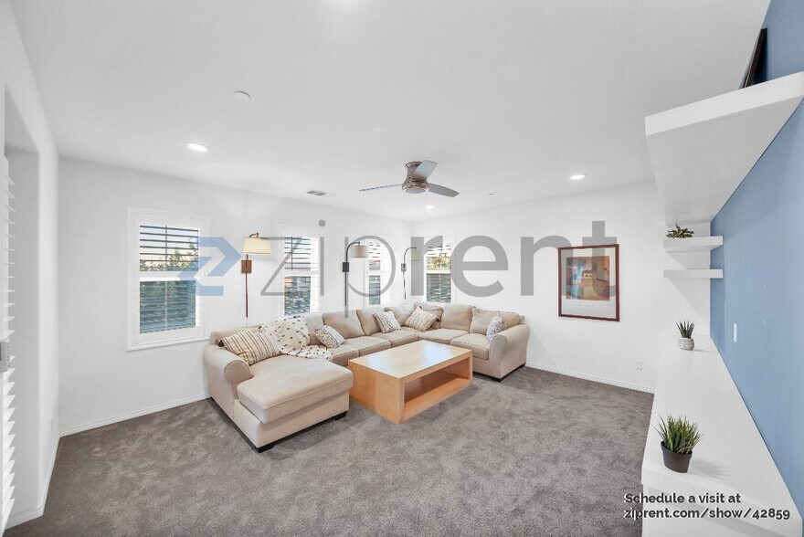 Building Photo - 20551 Arden Pl