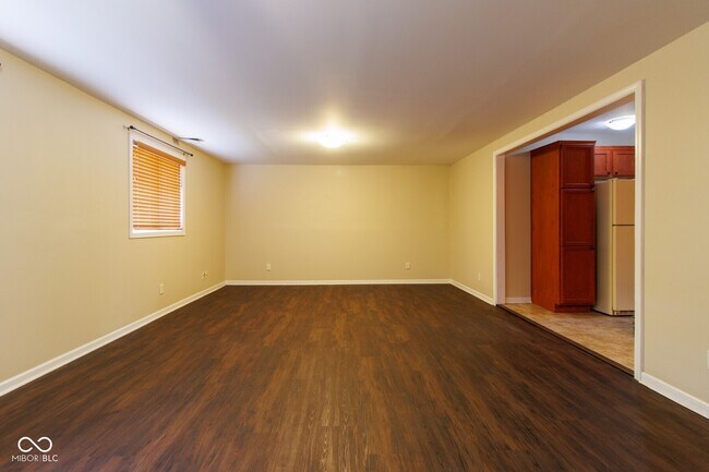 Building Photo - 4929 Katherine Dr