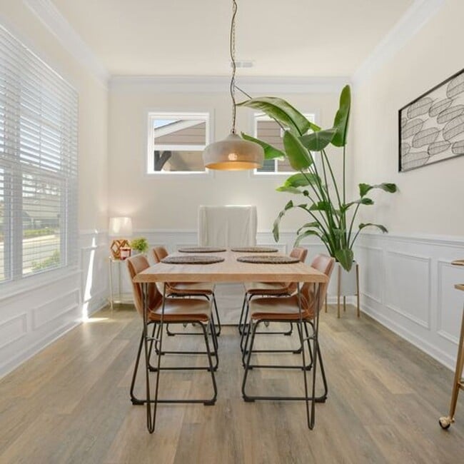Building Photo - Move-In Ready, End Unit Two Story Townhome...