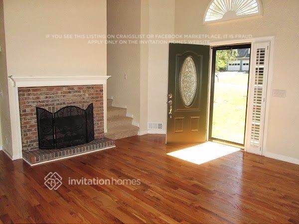 Building Photo - 5446 Pinedale Cir