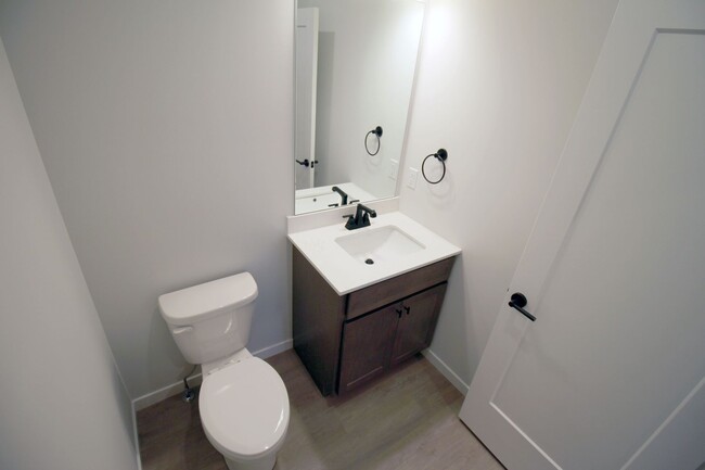 Building Photo - 2324 Lovie Ln