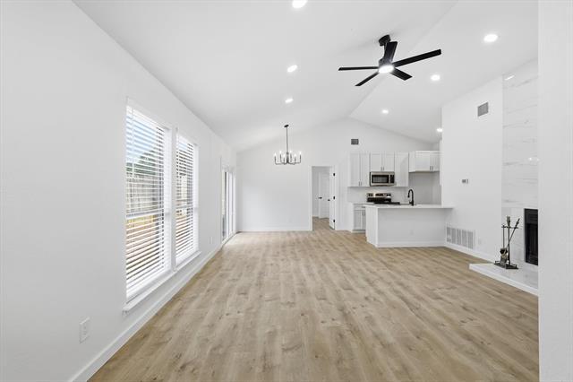 Building Photo - 982 Mapleleaf Ln