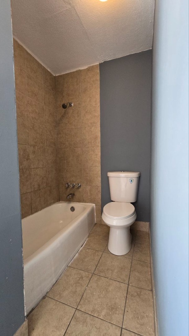 Building Photo - Spacious 3BR / 1.5BA Single-Family Home in Chicago – Available January 19