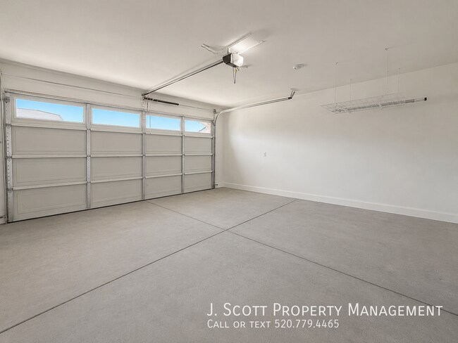 Building Photo - 23080 E Stacey Rd