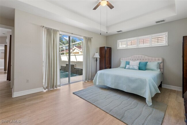 Building Photo - 1757 Tarpon Bay Dr S