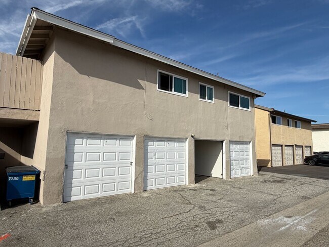 Building Photo - 7280 Corsican Dr
