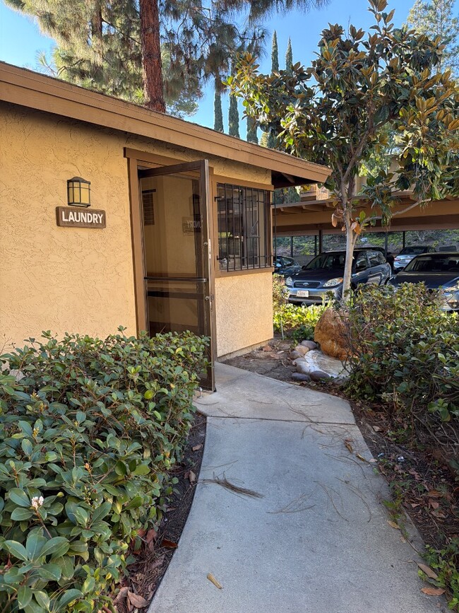 Building Photo - 10206 Black Mountain Rd