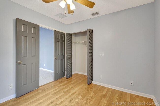 Building Photo - 4385 Willow Brook Cir