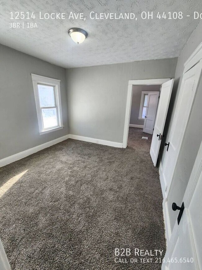 Building Photo - 12514 Locke Ave
