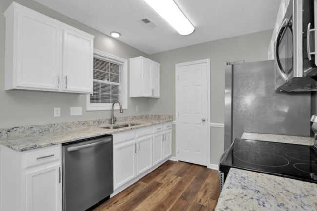 Building Photo - 107 Yaupon Ct