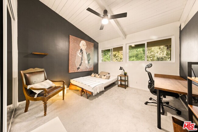 Building Photo - 6425 Green Valley Cir